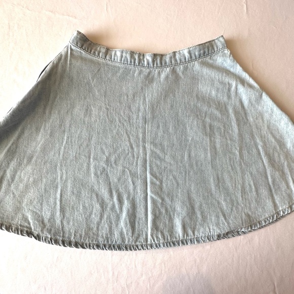 Garage Womens Skirt Light Wash Denim Side Zip 16” Long Lightweight Jean Size S - Picture 9 of 15